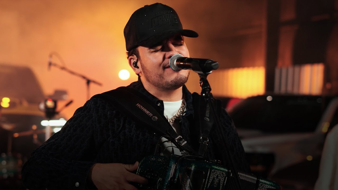 Edgardo Nuñez x El Caballero [Video Musical] En Vivo