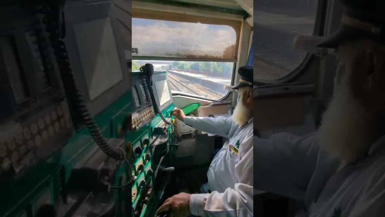 Pakistan LOCOMOTIVE TRAIN driver #viralvideo #railwaycontent #railway