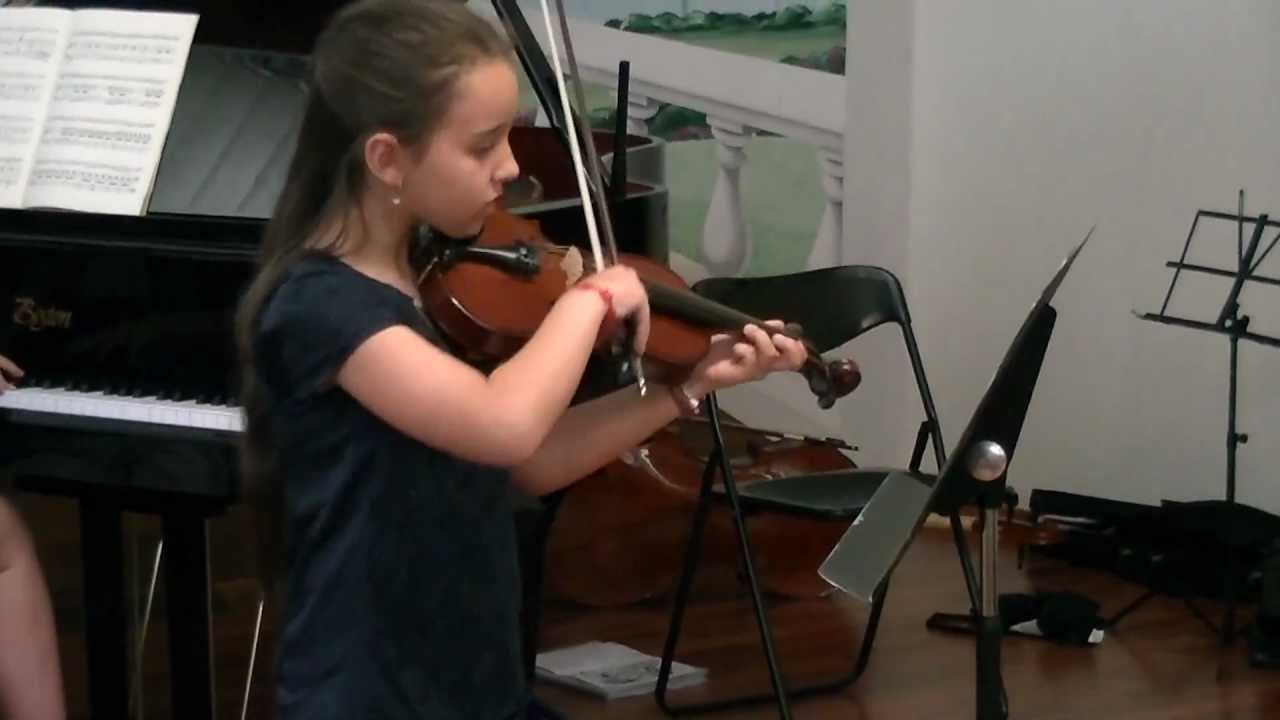 Martina, 8 anni  violino Curci Concertino in la minore