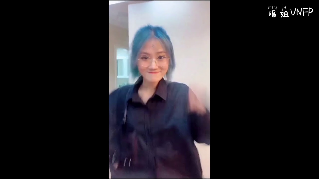 [FMV] Những khoảnh khắc hài hước của Xướng Thư trên livestream