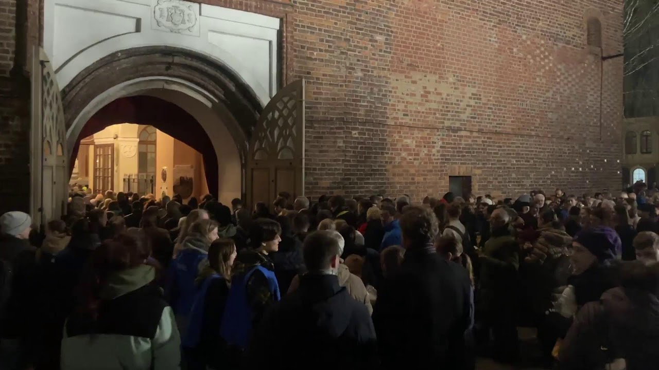 Tiesiogiai: masinė Kryžiaus kelio procesija Kaune