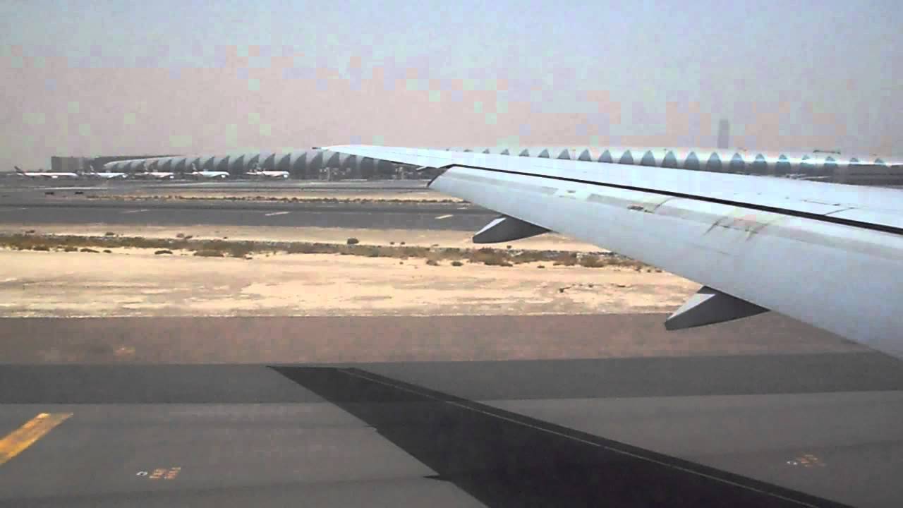 Emirates 777-200ER - Landing in Dubai HD