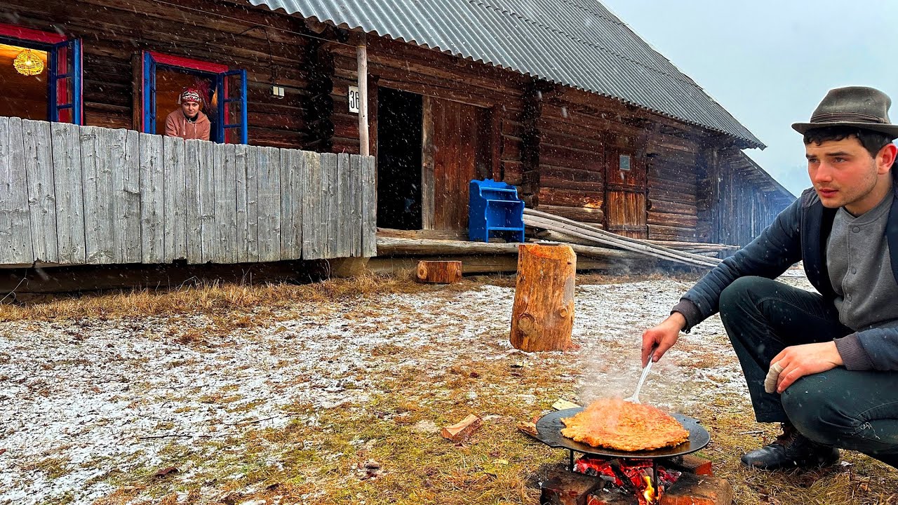 Surviving in a Remote Cabin | Winter ❄ Restoration & Outdoor Cooking