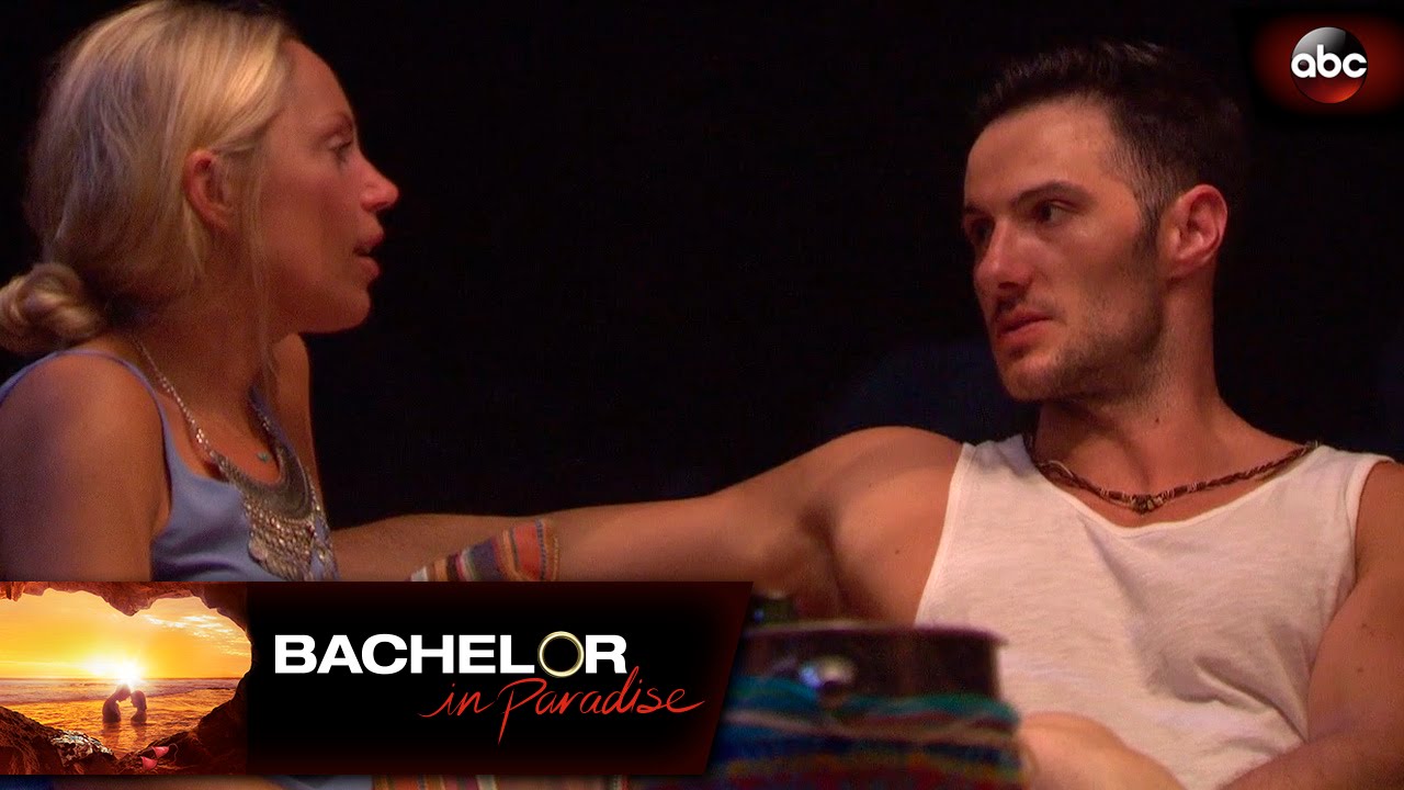 Daniel Creates a Date for Sarah - Bachelor in Paradise