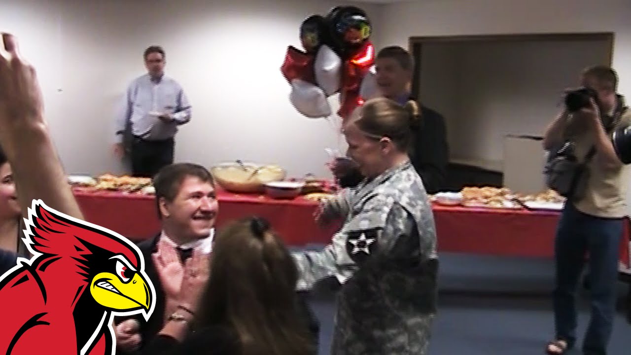 Military mom surprises son at Commencement