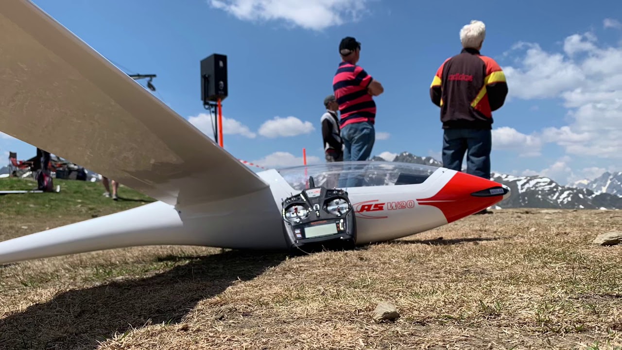 hangar 9 Asw20 at Flying Circus Fiss