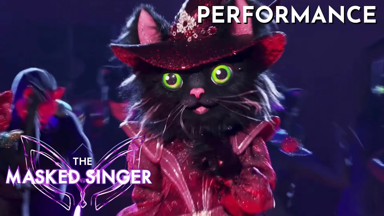 Cat Witch sings &ldquo;Abracadabra&rdquo; by Lady Gaga | THE MASKED SINGER | SEASON 14