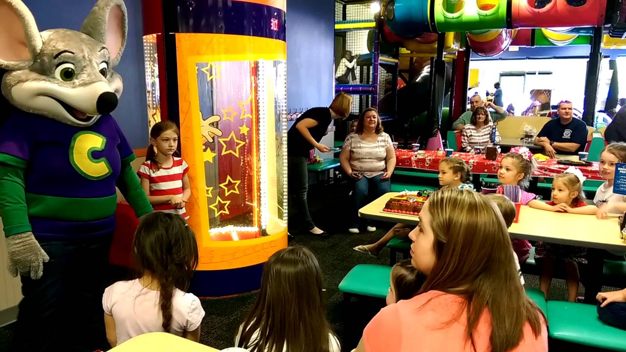 Chuck E Cheese Birthday Party Song - Emily and Alex