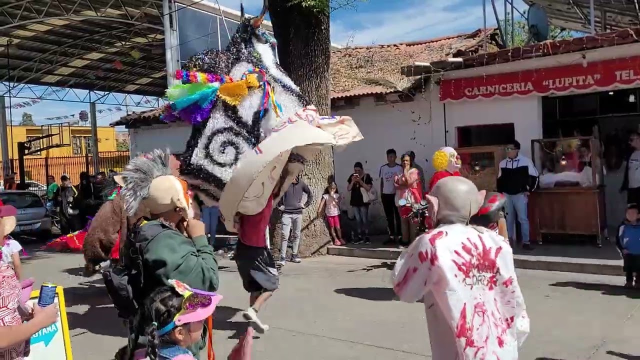 Carnaval Pátzcuaro Col. Ibarra 2024 toro 