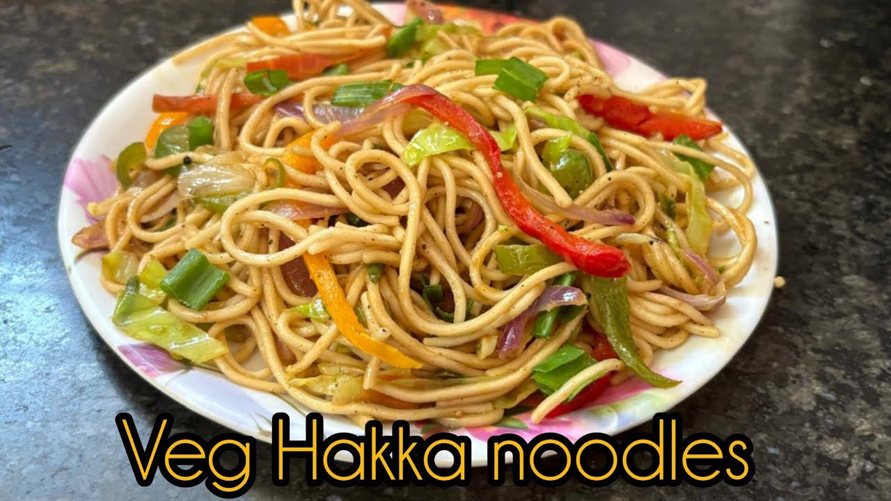 Veg Hakka noodles ki recipe 😋 chatpate,tikhe or tasty noodles 😊