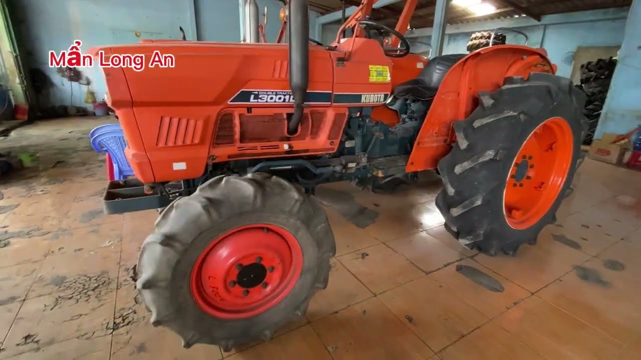may cày kubota L3001  DT hàng bãi 2 cầu trợ lực lái xilanh 4 máy 30 hp