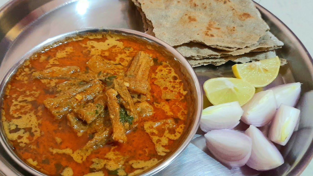 Bombil Rassa Bhaji|अस्सल गावरान पध्दतीने झणझणीत बोंबील चे कालवण |Bombay Duck Curry |