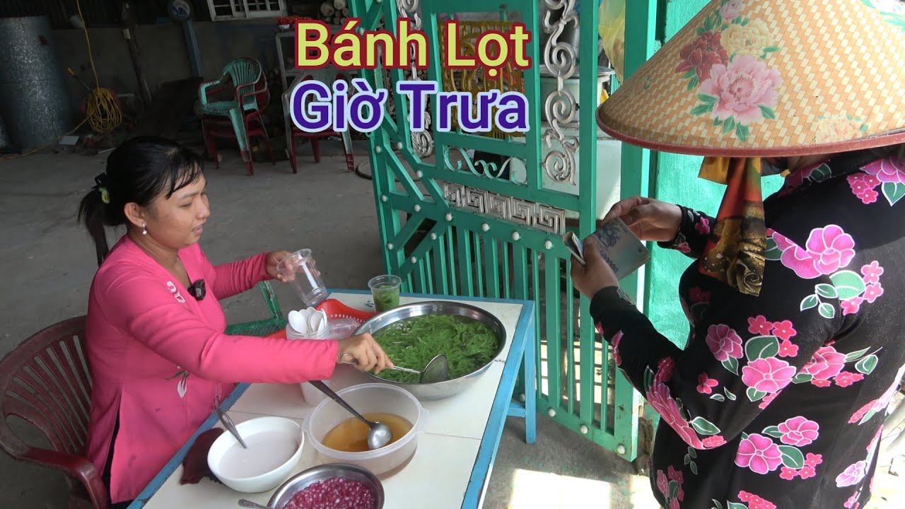 Bán Bánh Lọt Sương Xa Vào Buổi Trưa tưởng Ế Nhưng Củng Được Bà Con Ủng Hộ Không Đủ Bán\DD ĐQ#302