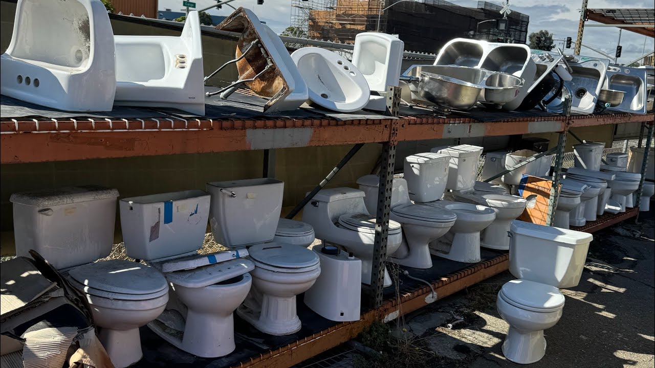 Toilets At Building Resources San Francisco - October 2025
