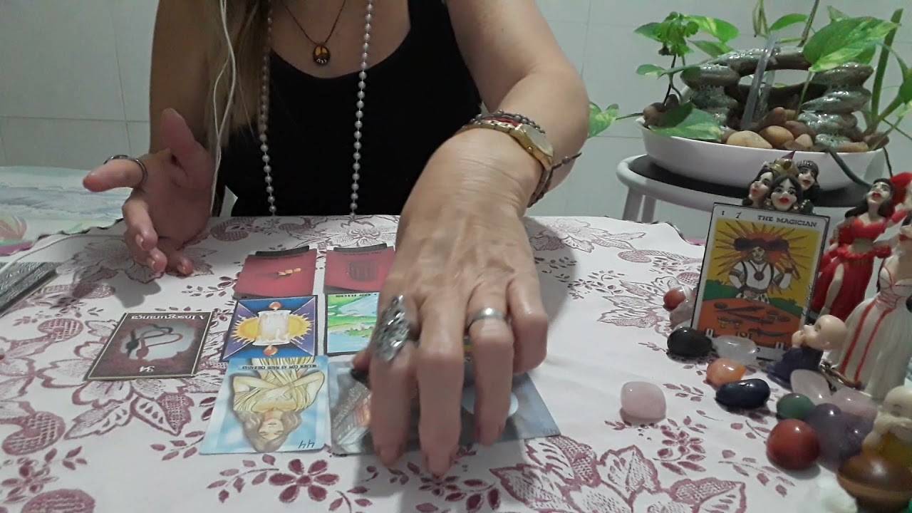 Fuxico da sua rival. #donasete #baralhocigano #vov&oacute;cigana #tarodoamor.