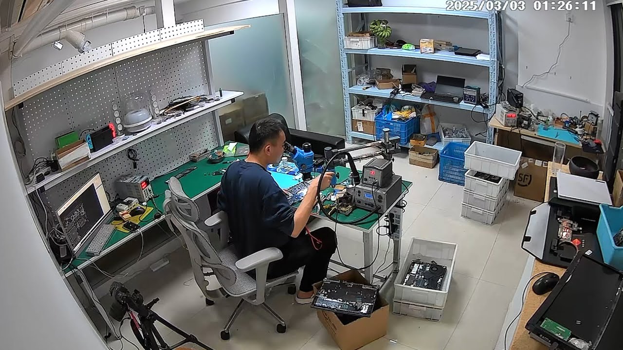 这接盘侠当的太冤了！同行失误让维修厮干到凌晨