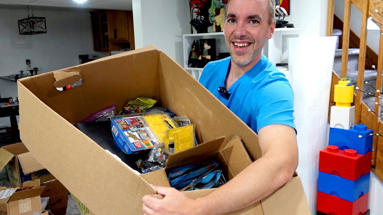 Brickitect LEGO Time Capsule Unboxing
