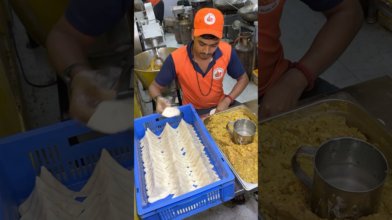 Automatic Samosa Making 😱 #ashortaday #foodie