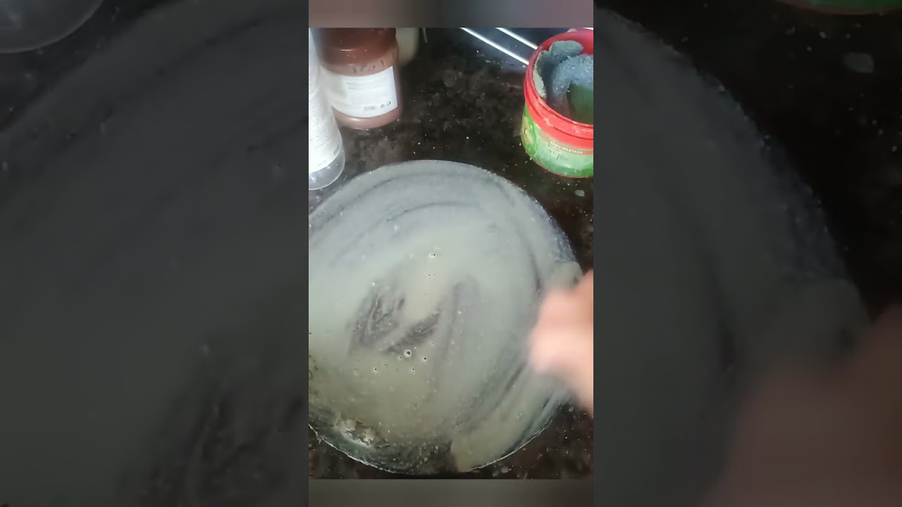 How to clean greasy hard anodised tawa ||with just two ingredients
