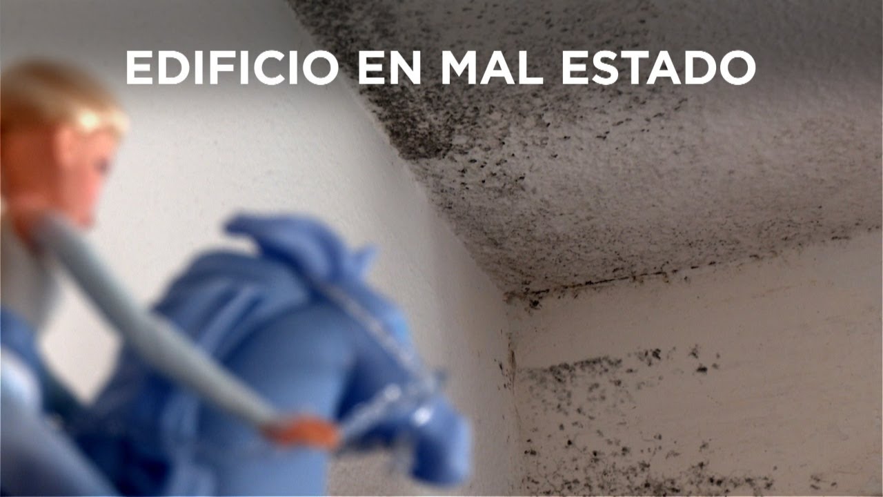El edificio de los horrores, en Alcobendas: Humedades, malos olores y mucha suciedad