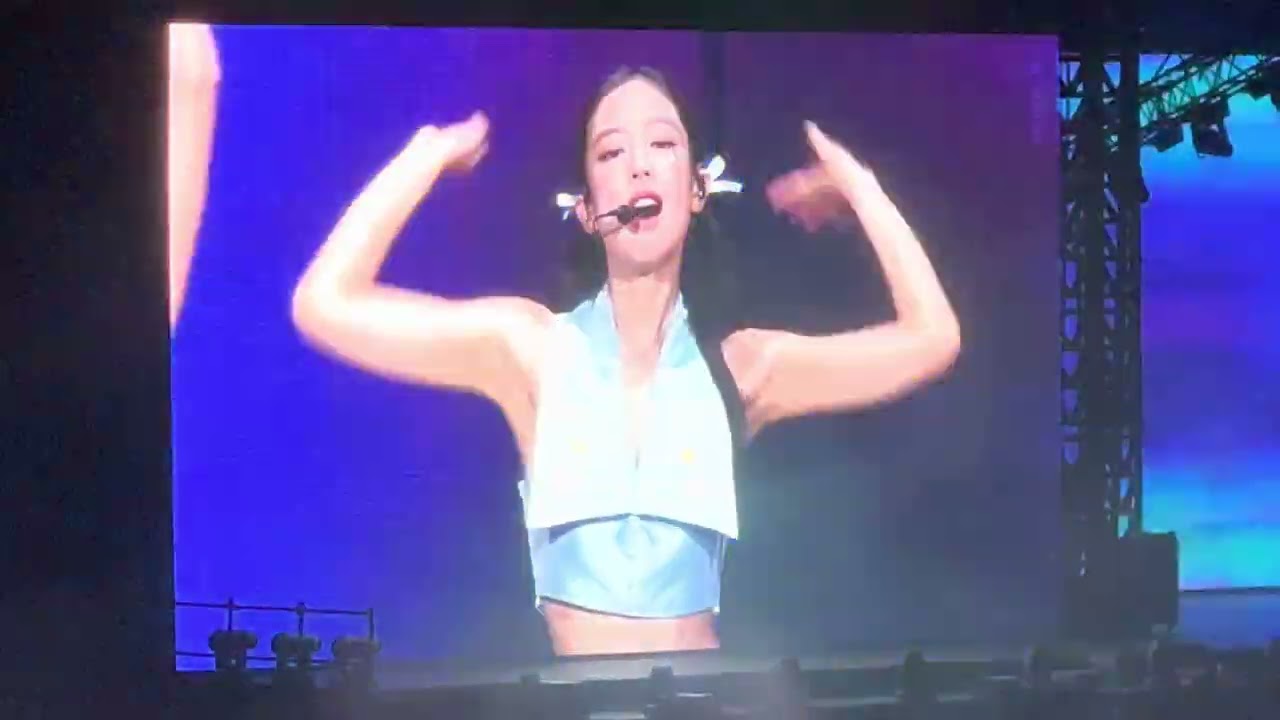 4K BLACKPINK BORN PINK ENCORE IN BANGKOK DAY 2 Jennie - You and me