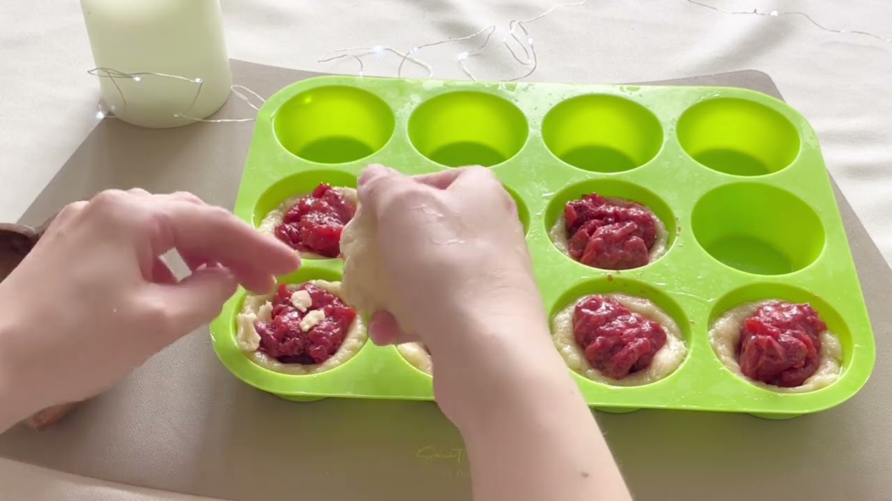 Muffins mit Erdbeersauce 🍓 ! Das leckerste und einfachste Rezept!