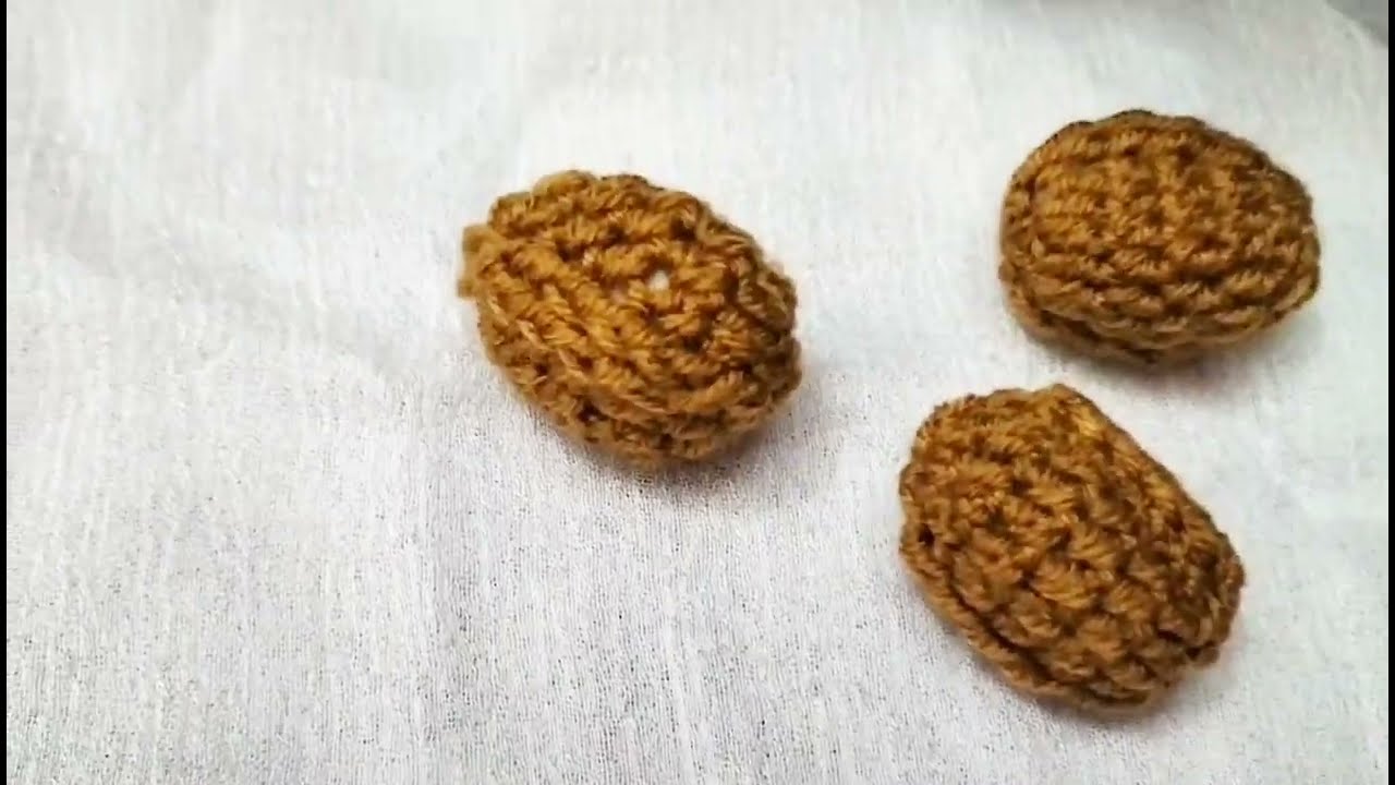 Crochet walnut keychain | Amigurumi keychain for absolute beginners