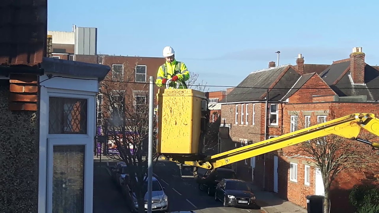Changing Over A Street Lighting Lantern.
