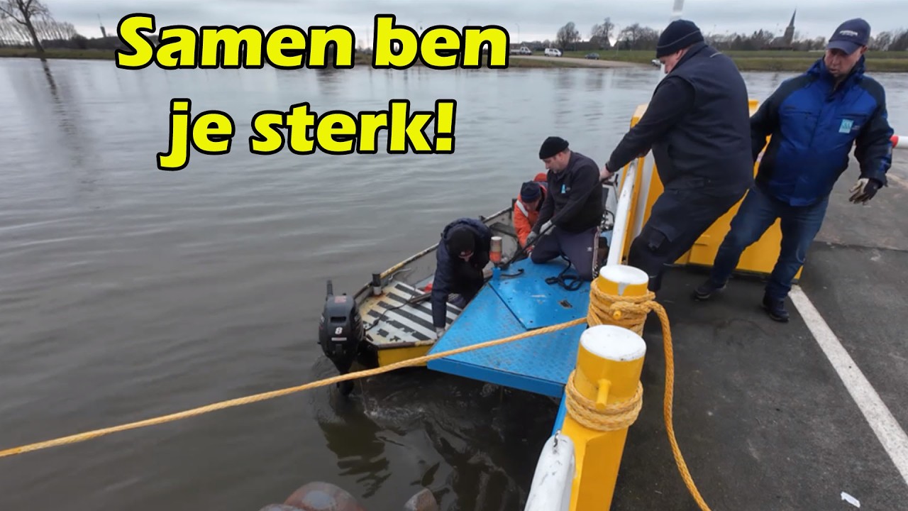 Veerpont Megen aan de gierinstalatie voor het wassende water!