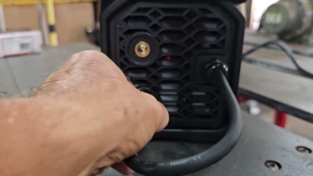 Unimig Viper multi135 #unboxing #unbox #welding #welder #grwmforwork #grwm #mig #migwelding @UNIMIG