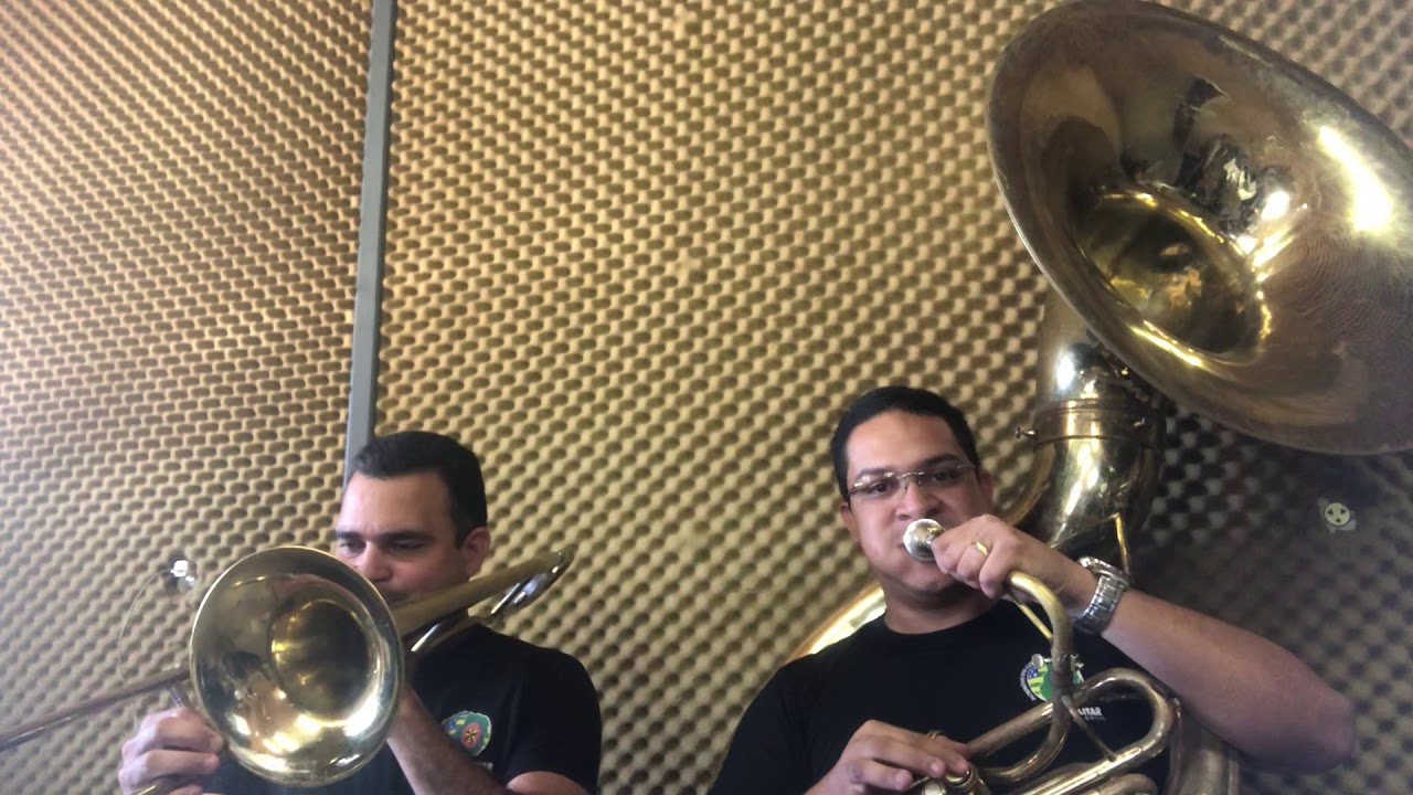 Canção da Infantaria - Sd. Freitas (Tuba Bb) e Sd. Célio (Trombone)