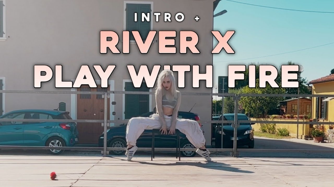 [081223] Intro + YEJI - 'River' X Hyunjin - 'Play With Fire' ('River On Fire') Dance Cover by Moon