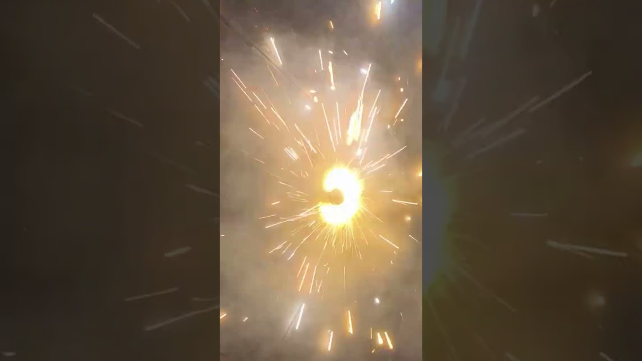 #diwail #charkri #diwali #firecracker #smallboy #fireworks
