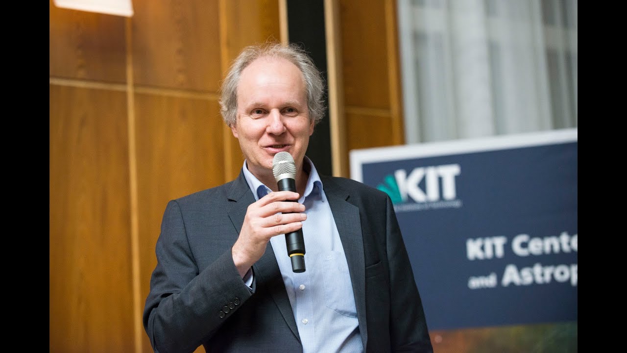 KIT-Zentrum f&uuml;r Elementarteilchen- und Astroteilchenphysik stellt sich vor (Prof. Dr. Marc Weber)