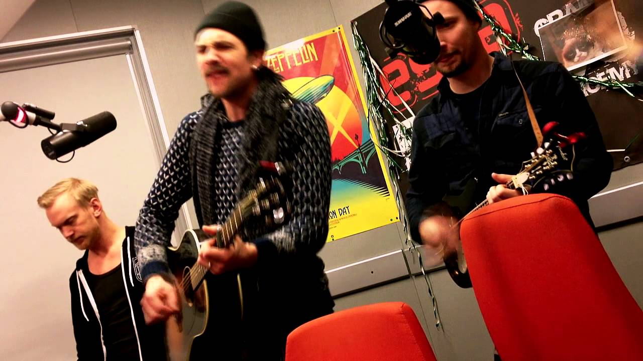 Royal Republic - Everybody Wants To Be An Astronaut (Live at Eska ROCK)
