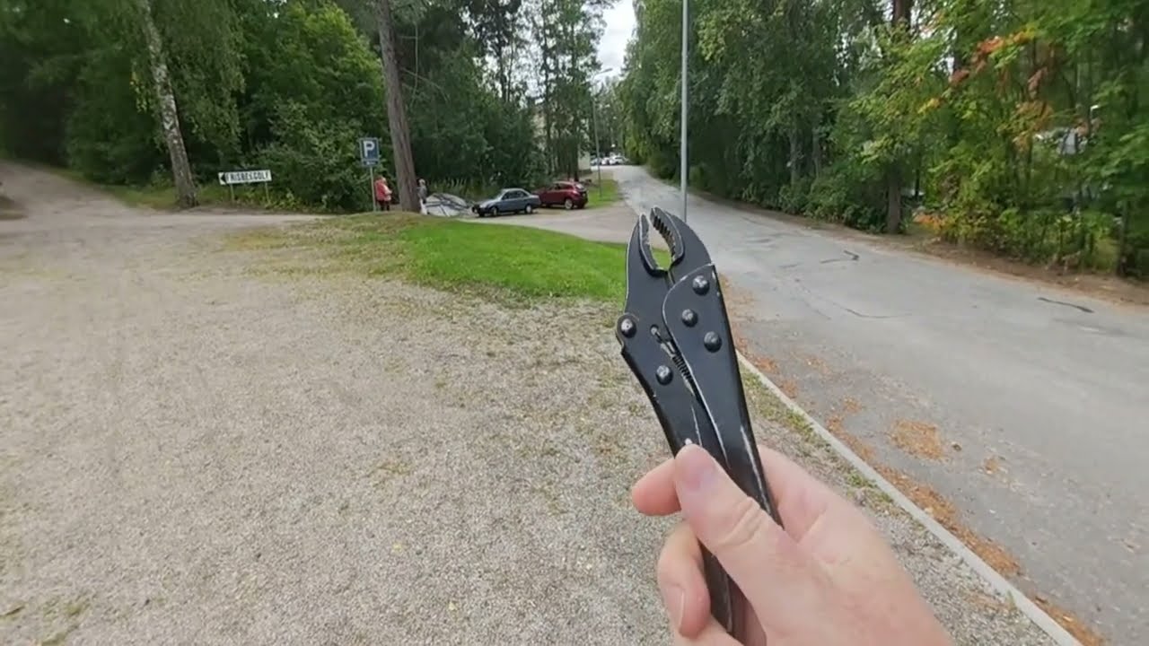 Suomen Siionissa miehiä eristetään.