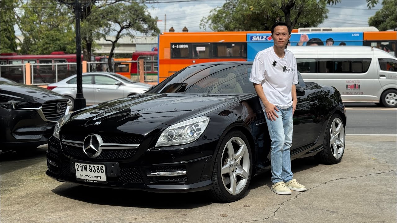 BENZ SLK200 1.8 R172 AMG DYNAMIC 2011 สีดำราคา 959,000 บาทไมล์ 40,000 กม.