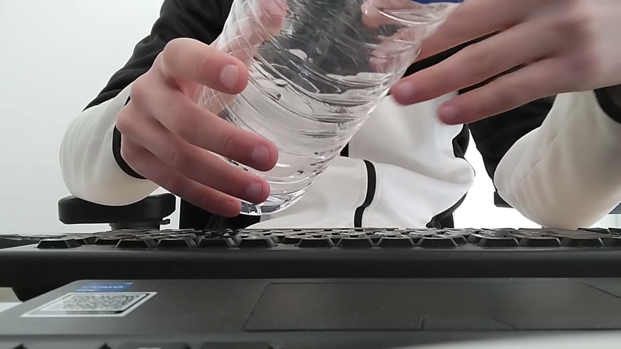 ASMR au bureau – Clavier, calculatrice & eau | Épisode 3