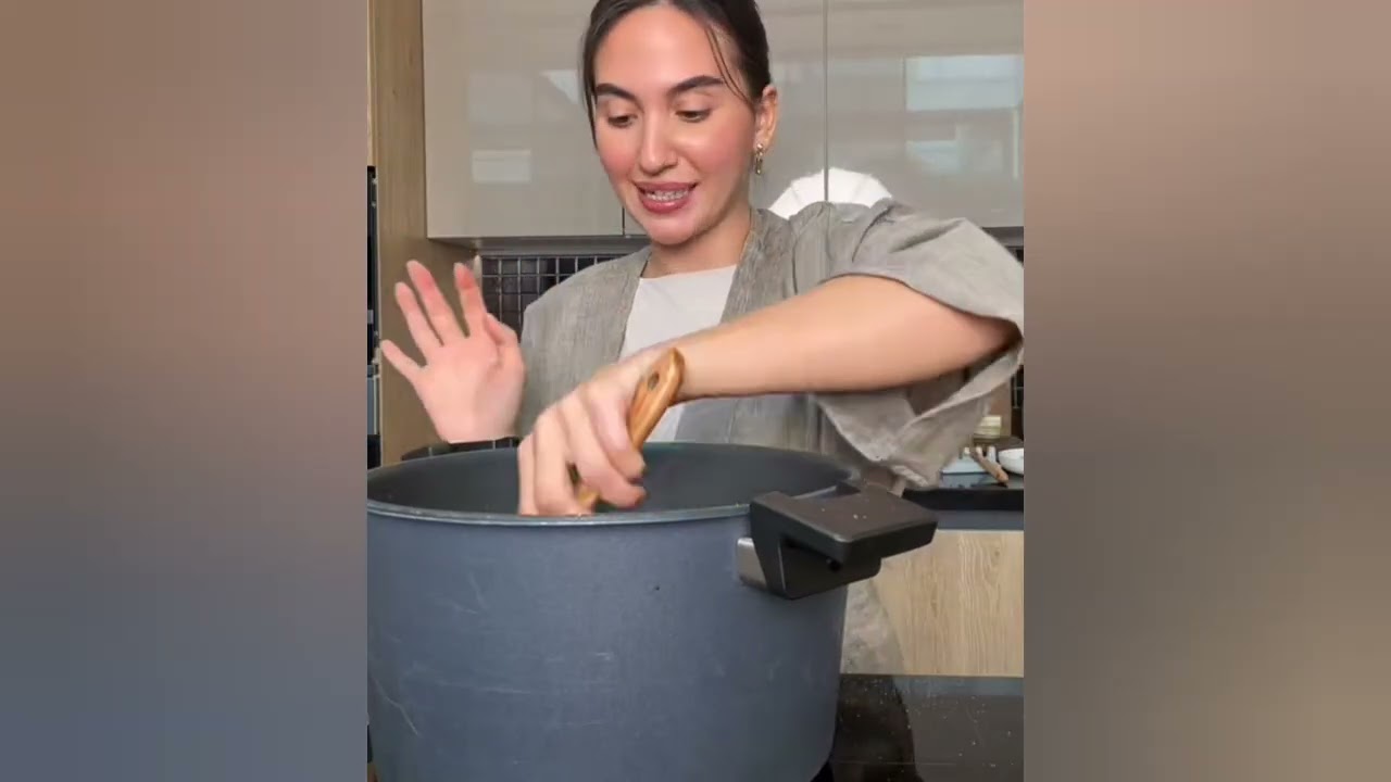 غيث مشتهي معكرونة بالبشاميل والجبن 😋
