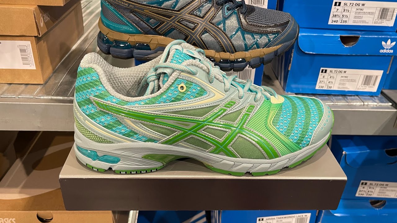 ASICS UB9 S Gel DS Trainer (Waterfall/ Lichen Rock) - Style Code: 1203A606-300