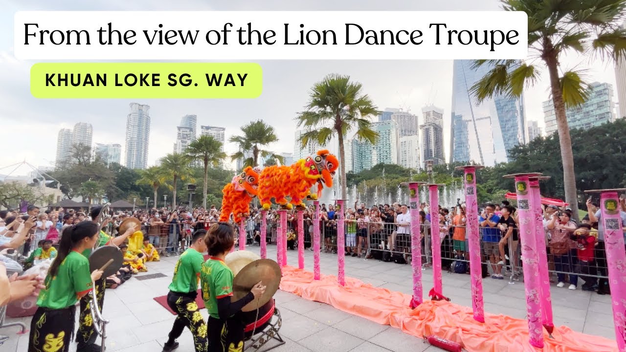 Lion Dance Performance from the Music Troupe’s View