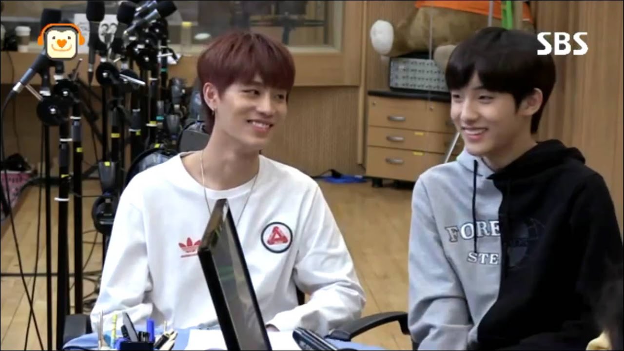 NCT TAEIL X WINWIN  Rainy day
