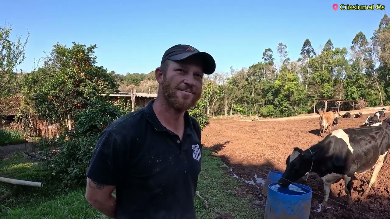 No roteiro, temos o jovem produtor de leite, e a vida no Sítio do Vovô!