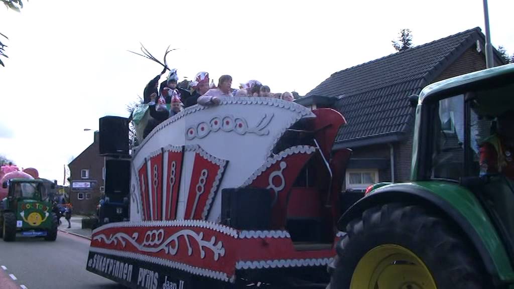 Carnaval optocht Erdmennekes Bergen (L) 2016