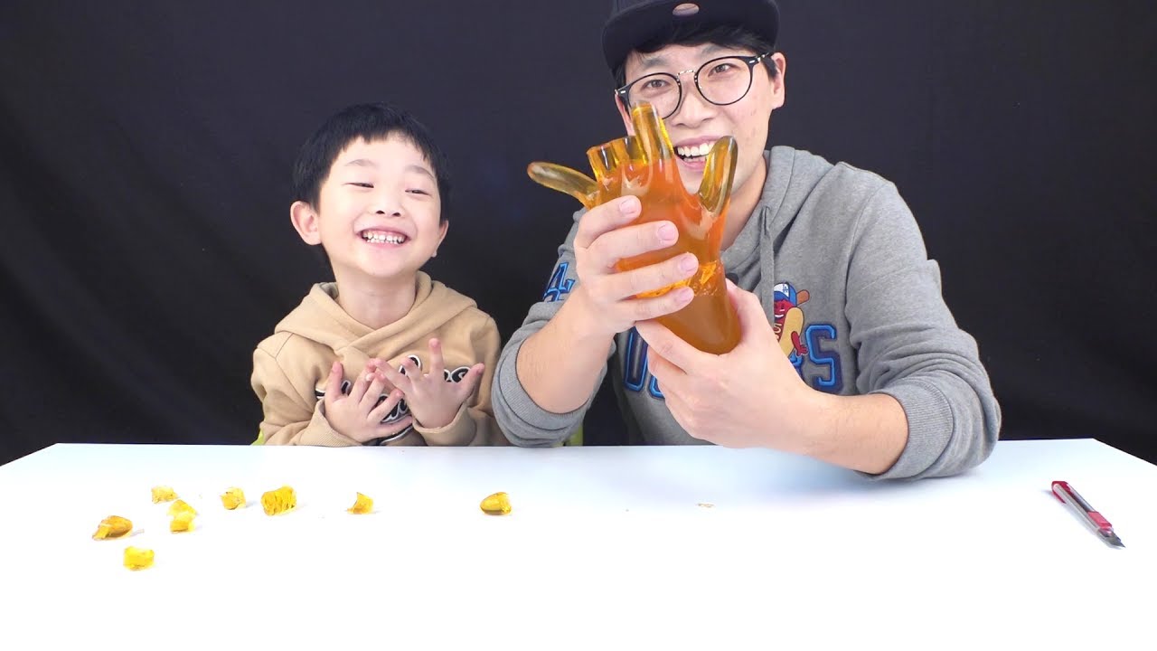 [With Kids]DIY GUMMY HANDS! Jelly Gummy Making Fun Toy Play