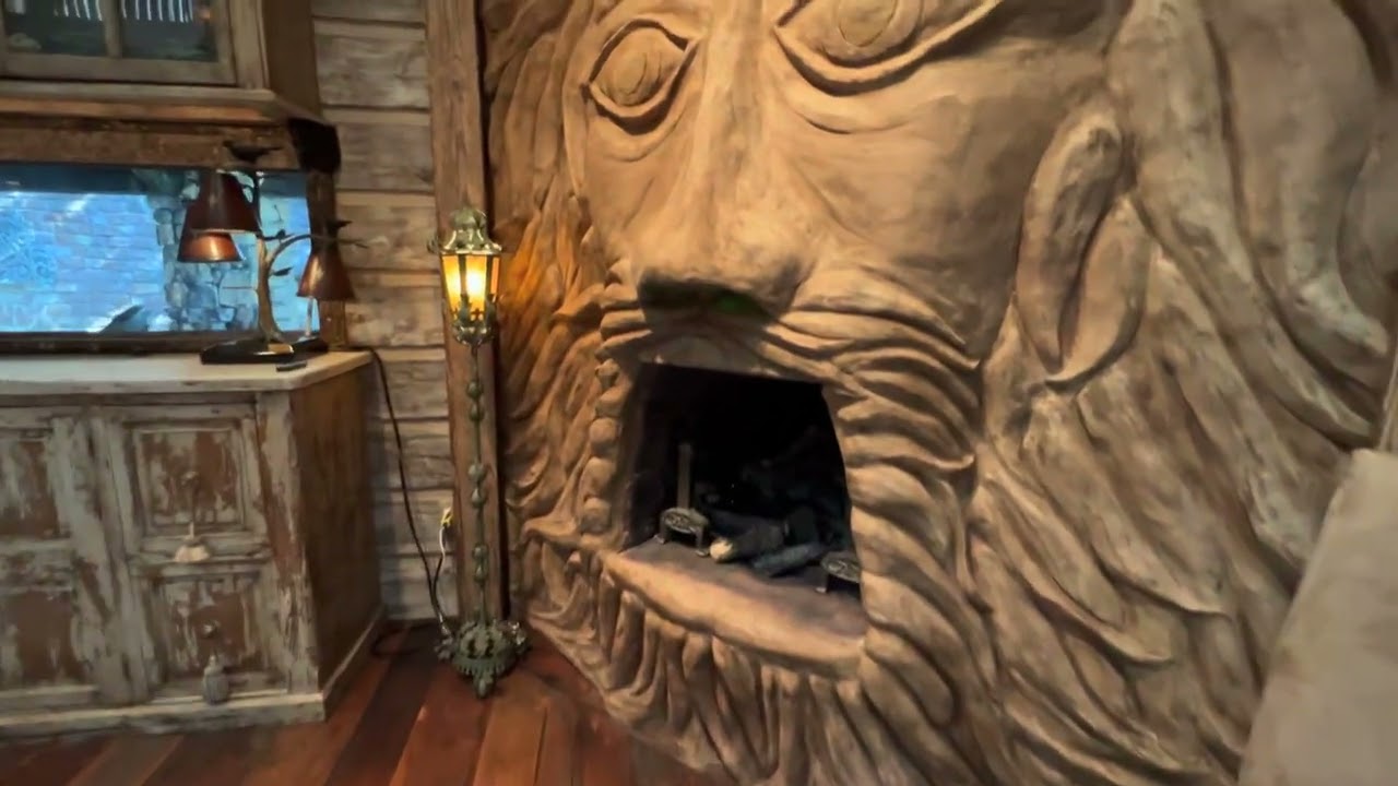 INCREDIBLE Estate for Sale on Table Rock Lake!