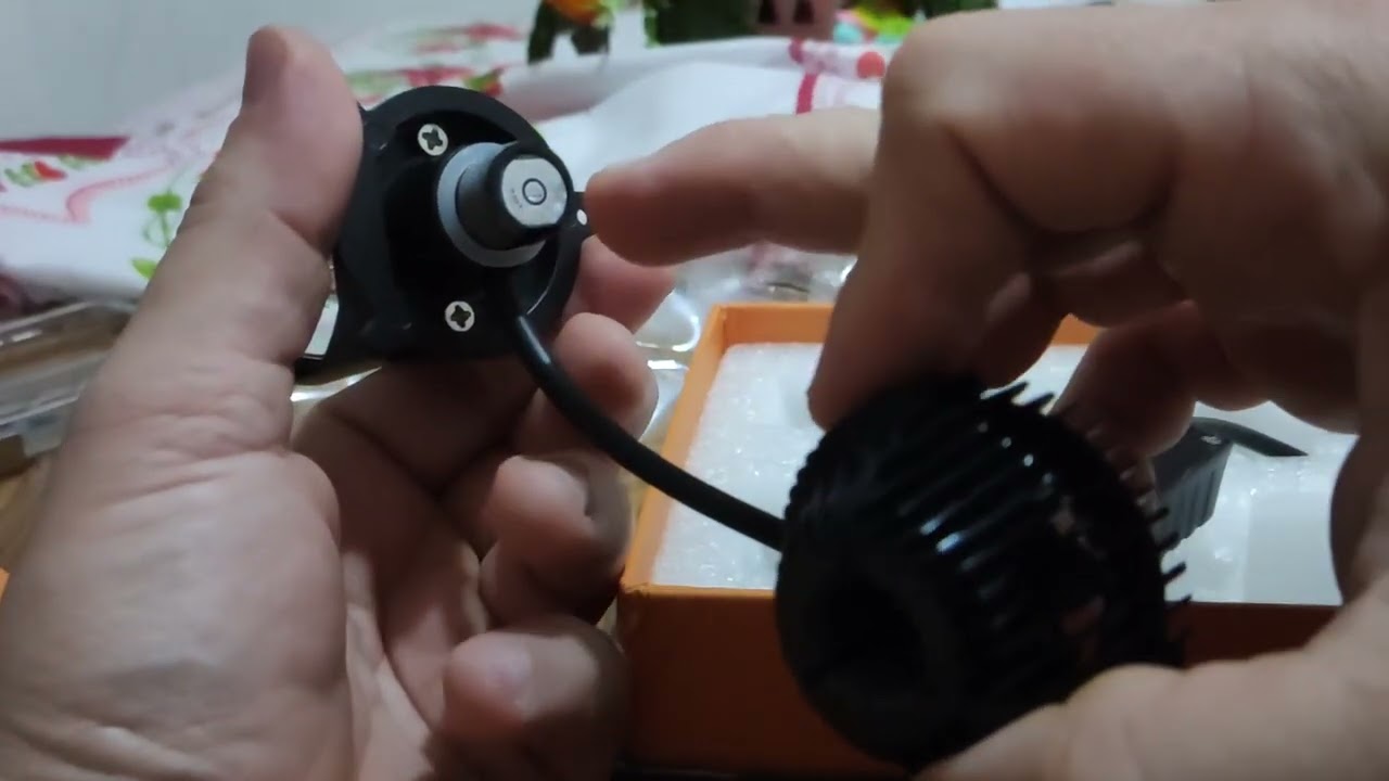 Mine projetor led H4 da Y6. Modelo Y6D
