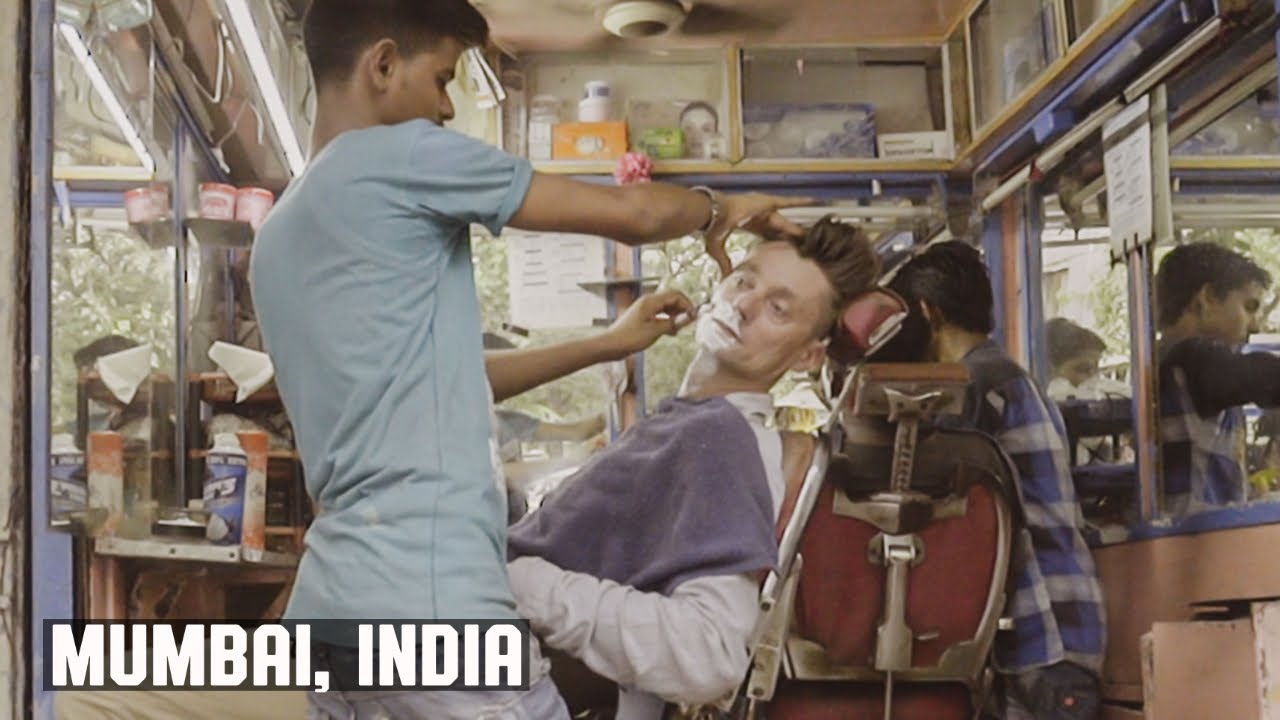 💈 I got a Classic Traditional Street Shave in Mumbai, India ✂️🇮🇳  Would you do this?