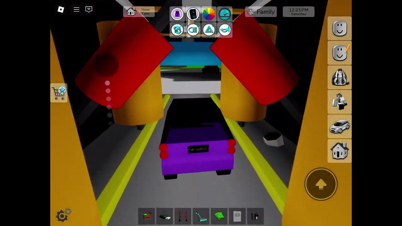 Purple car VS TANK! (Brookhaven runaway)