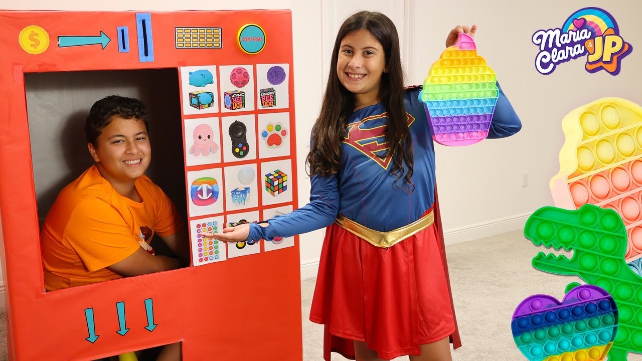 Máquina de vendas gigante de Fidget Toys Maria Clara e JP | Giant Vending Machine Fidget toys